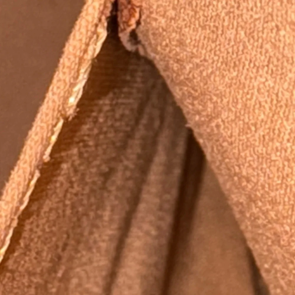 XSOLDX Louis Vuitton Roxbury Beige Vernis Monogram Bag W/ Authentication - Picture 11 of 14